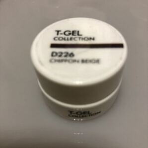 T-GEL COLLECTION. T-ジェル　カラージェル　D226シフォンベージュ