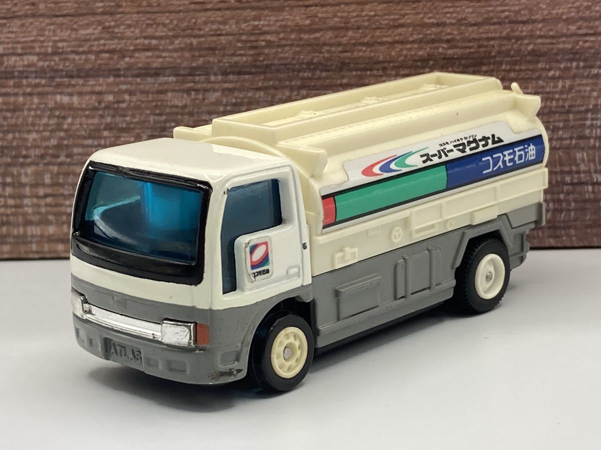 暖色系 トミカ マジェスタ コスモ石油 - ミニカー