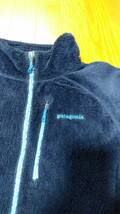 ★ パタゴニア Patagonia R2 ジャケット メンズLサイズ（少し袖長め） 紺色_画像4