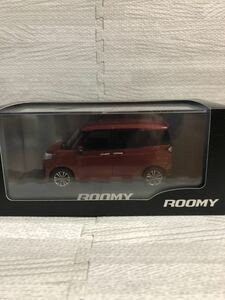 1/30 トヨタ 新型ルーミー ROOMY 後期 カラーサンプル 非売品 ミニカー ファイアークォーツレッドメタリック