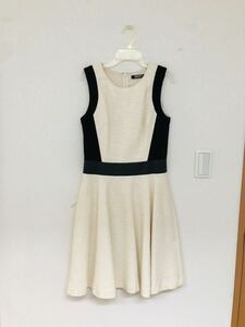 DKNY white × black switch no sleeve flair One-piece 4(M corresponding ) beautiful used Donna Karan / lustre / knees height 