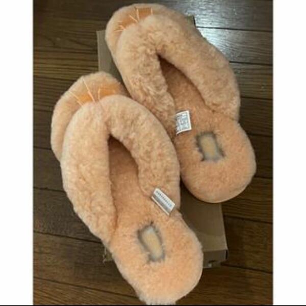 未使用　UGG アグ　FLUFF FLIP FLOP III 25 本日値下げ　