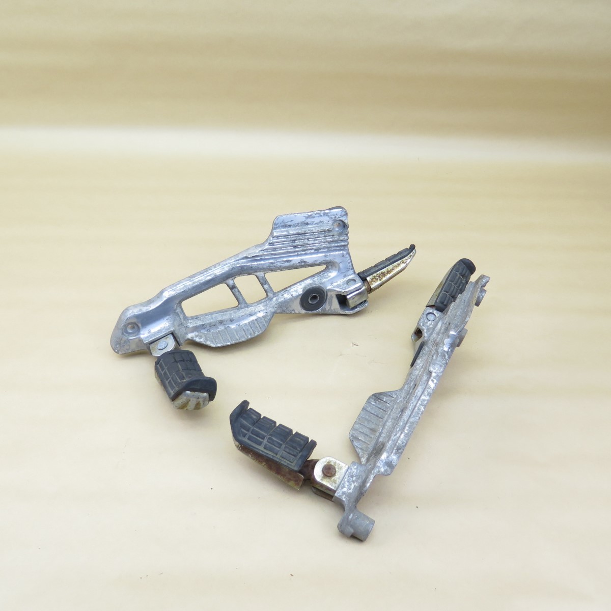 春先取りの ヤマハ 純正ブレーキペダル XJ400 ienomat.com.br