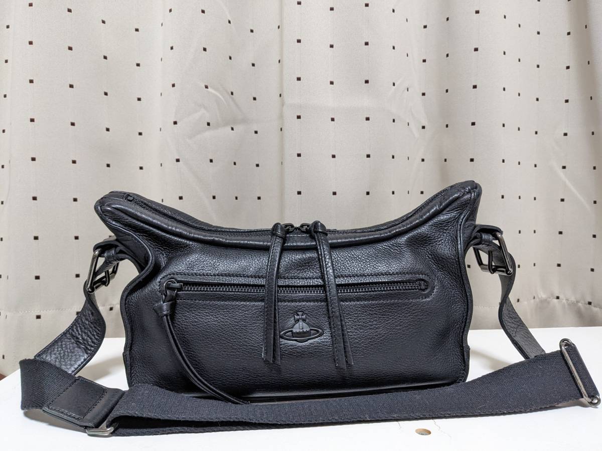 新品同様品 ヴィヴィアン ウエストウッド MINIMAL ショルダーバッグ