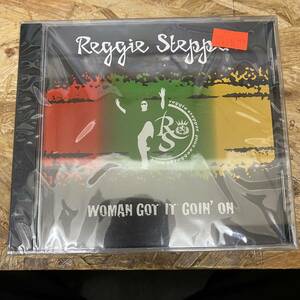 ● HIPHOP,R&B REGGIE STEPPEN - WOMAN GOT IT GOIN' ON シングル,INDIE CD 中古品