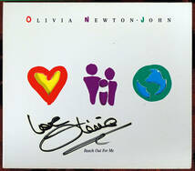 OLIVIA NEWTON JOHN(オリビア・ニュートン・ジョン) : Reach Out For Me 直筆サイン入りプロモCD米盤・美品　貴重品_画像1