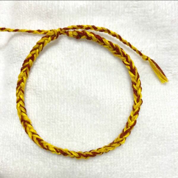 ミサンガ アンクレット ブレスレット 刺繍糸 アクセサリー ハンドメイド 茶色 黄色 黄土色 ブラウン イエロー