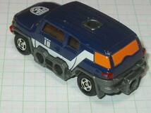 絶版品 トミカ 85 ハイパーブルーポリス HBP10 ベア★トヨタ FJクルーザー TOYOTA FJ CRUISER HYPER BLUE POLICE ベトナム製_画像2