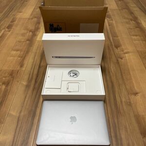 【美品】MacBook Air M1モデル 512GBMicroSDXC付き