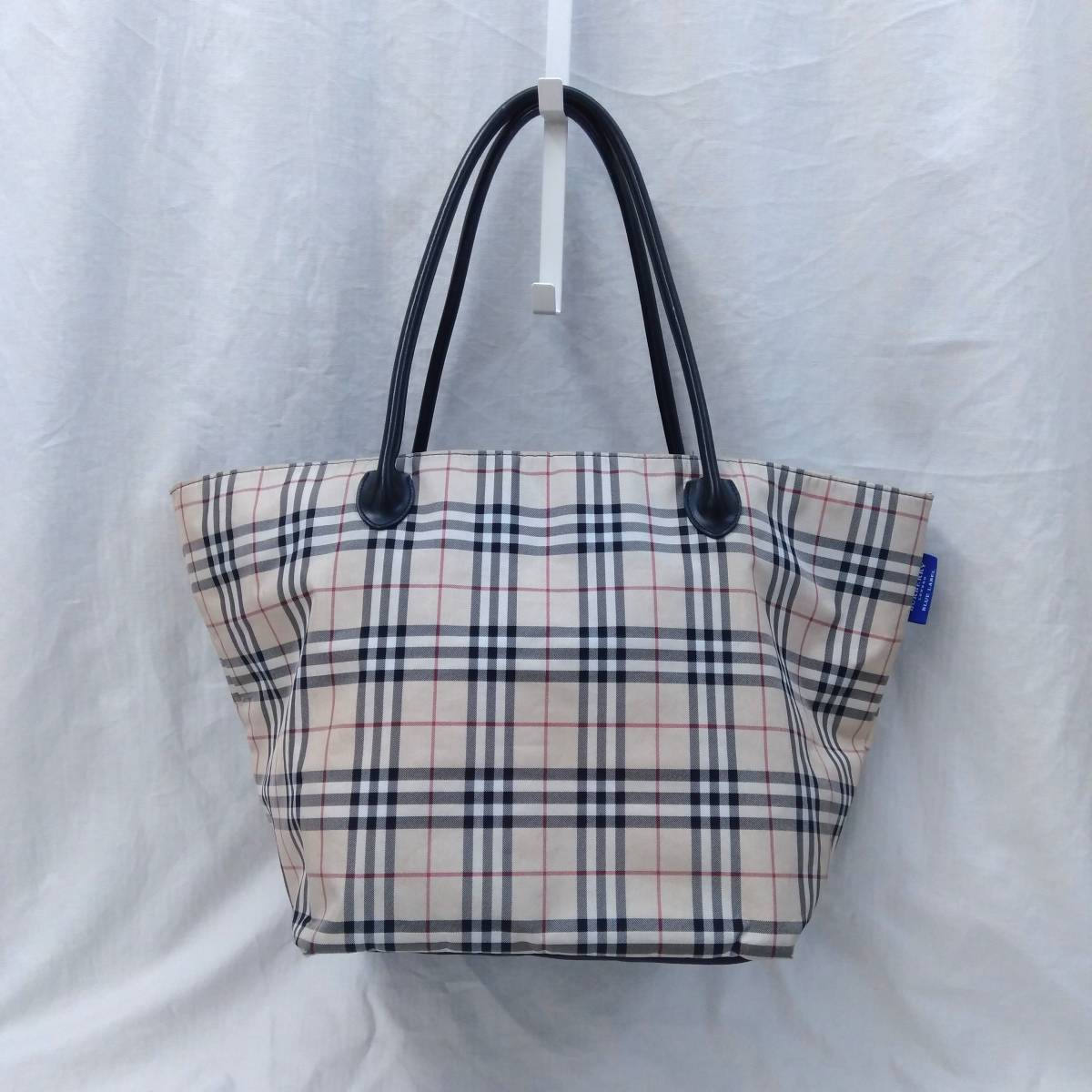 ヤフオク! -「バーバリーブルーレーベル バッグ」(バーバリー ブルー ...