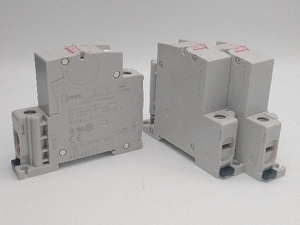 IDEC サーキットプロテクタ NC1V-1100 10A 3個セット