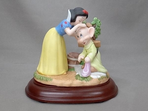 Disney Disney Kato industrial arts Snow White and the Seven Dwarfs Figurine Collection 2001 Snow White . 7 person. small person limitation . doll 1034/2001