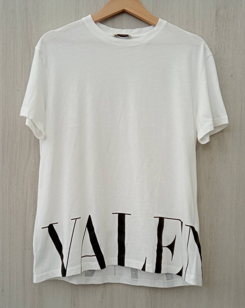 Valentino Tシャツの値段と価格推移は？｜433件の売買情報を集計した 