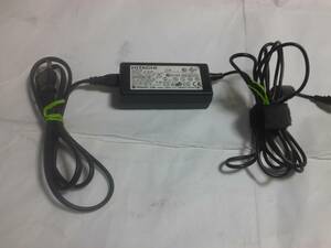 *HITACHI AC ADAPTER PC-AP5800