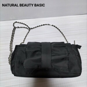 NATURAL BEAUTY BASICビックリボンチェーンバック　クラッチ　ブラック　シルバーチェーン