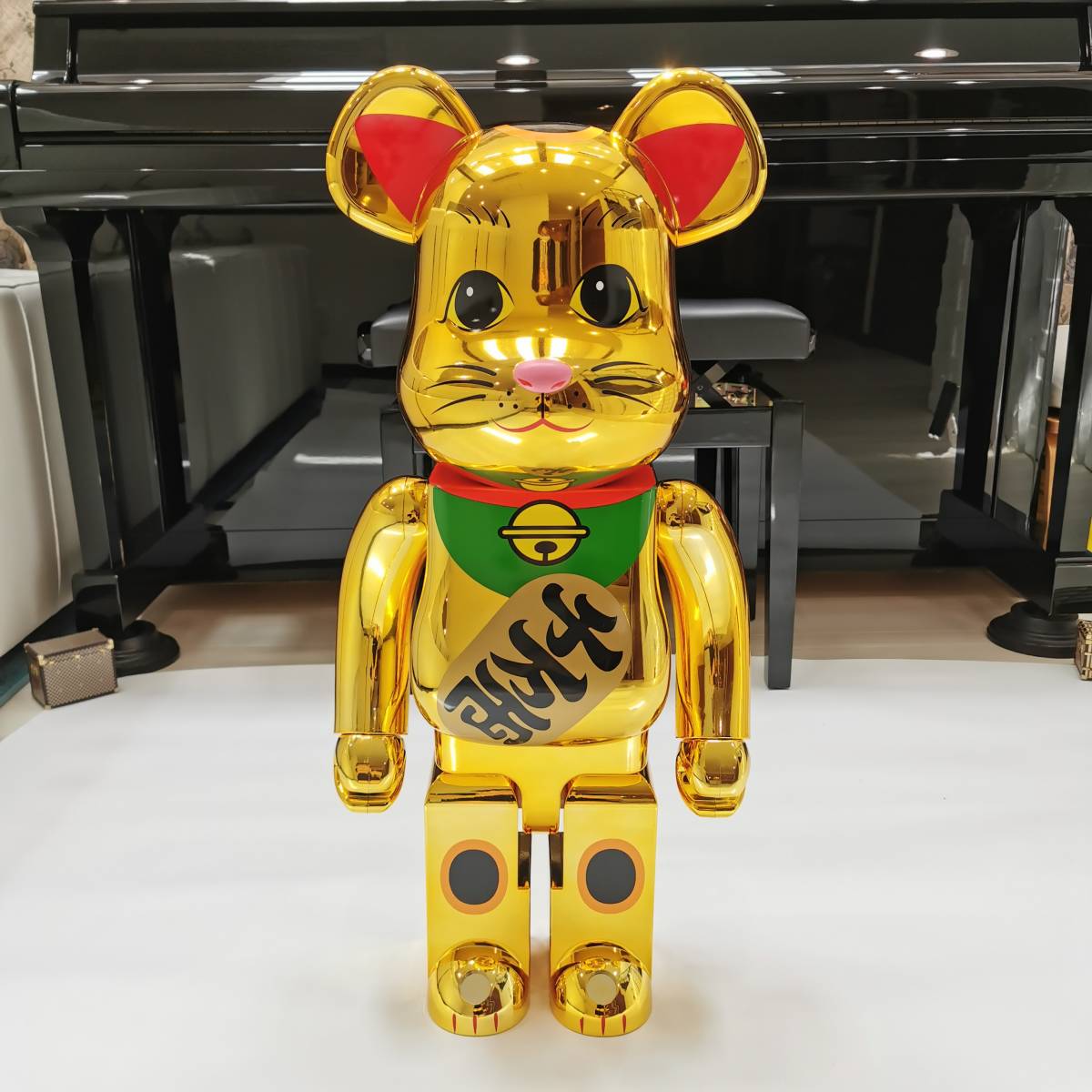 ヤフオク! -「ベアブリック 招き猫 1000」の落札相場・落札価格