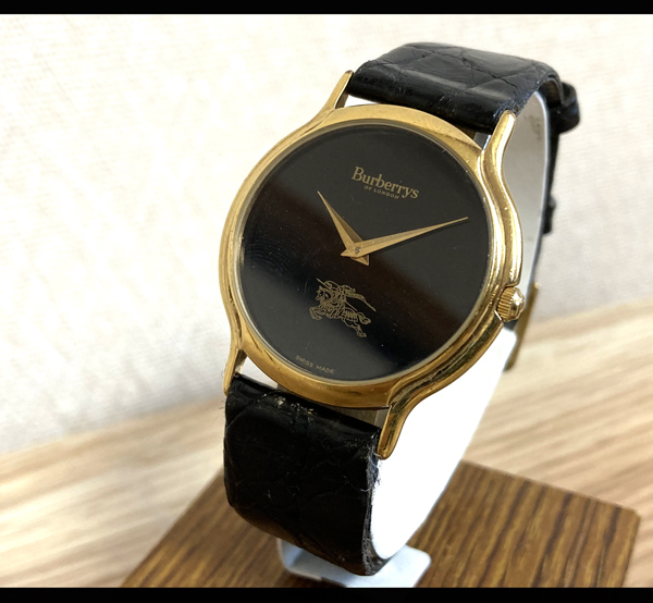 Burberry　腕時計　クオーツ式　ゴールド　レディース　メンズ 腕時計(アナログ) 当店の記念日