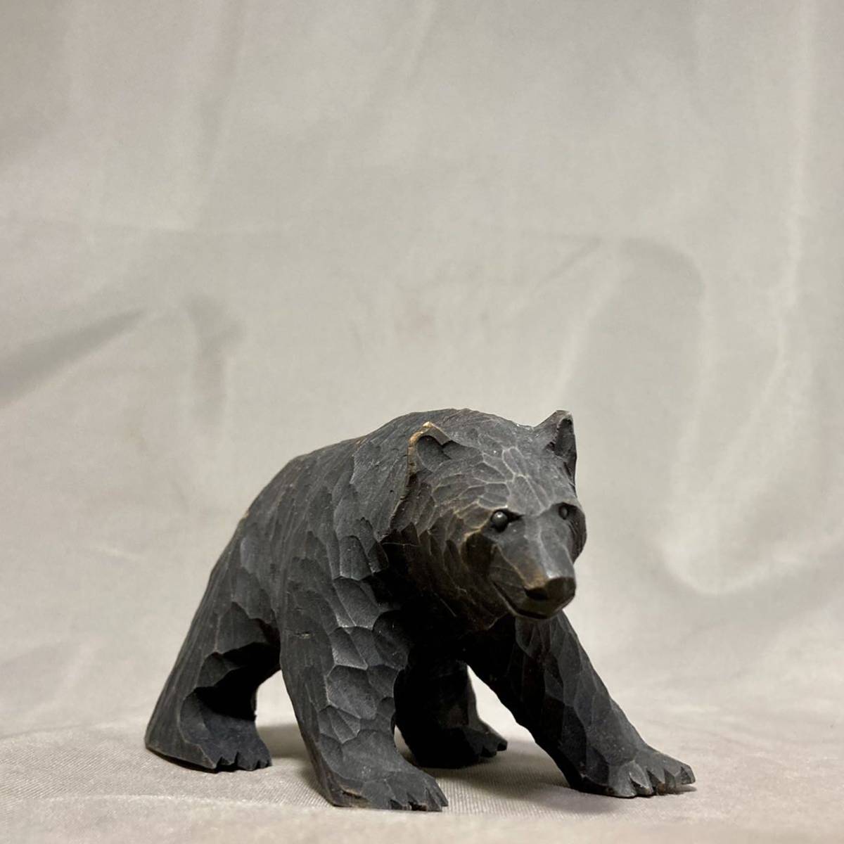 古い木彫りの熊の値段と価格推移は？｜31件の売買情報を集計した古い 