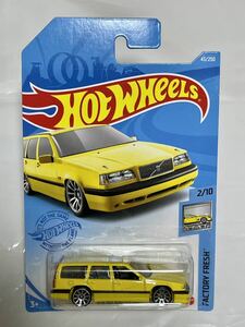 ホットウィール Hot Wheels VOLVO 850 ESTATE AMAZON WAGON ボルボ 850 エステート ワゴン イエロー 新品未開封品