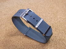 @NEW TOUGH RIBBED FABRIC STRAP 22MM／GERMAN-GRAY NATO-TYPE STRAP ※ネコポス発送で全国どこでも送料無料！_画像4