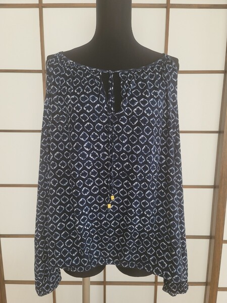 未使用 MICHAEL KORS オフショルダートップス XL-L ブルー