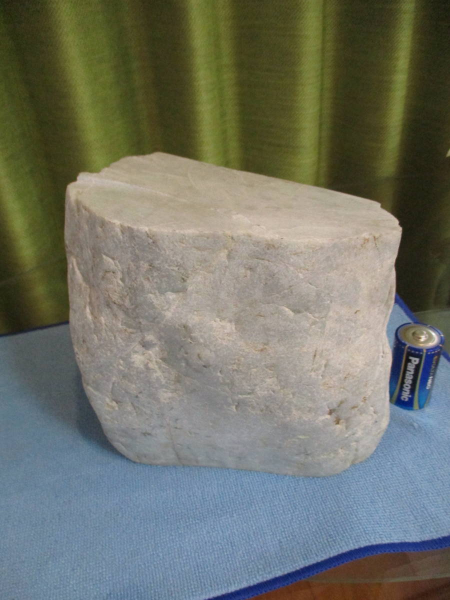 ヤフオク! -大型翡翠原石(原石)の中古品・新品・未使用品一覧