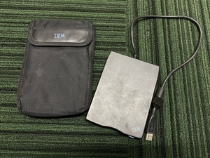 【I-160】☆ IBM Lenovo 純正 ☆ フロッピーディスクドライブ USBタイプ☆