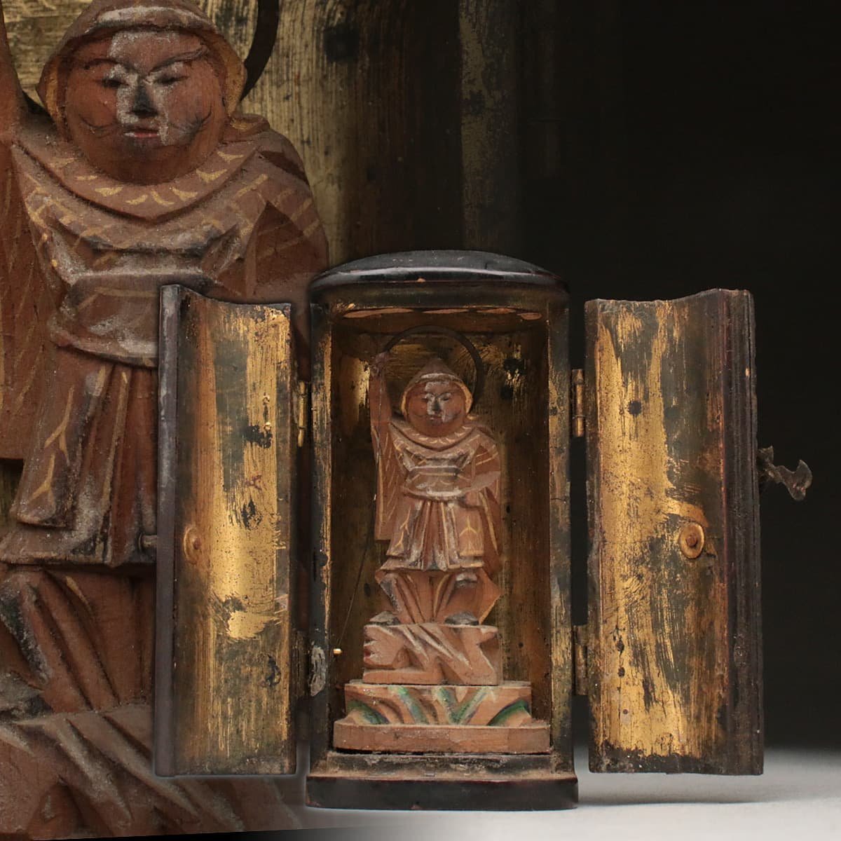ヤフオク! -「兜」(彫刻、オブジェ) (美術品)の落札相場・落札価格
