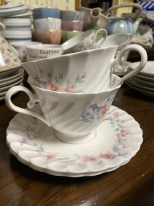 昭和レトロ カップ&ソーサー NIKKO FINE BONE CHINA 花柄 2客セット