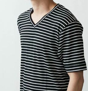 【新品、未使用】MK MICHEL KLEIN homme VネックボーダーTシャツ