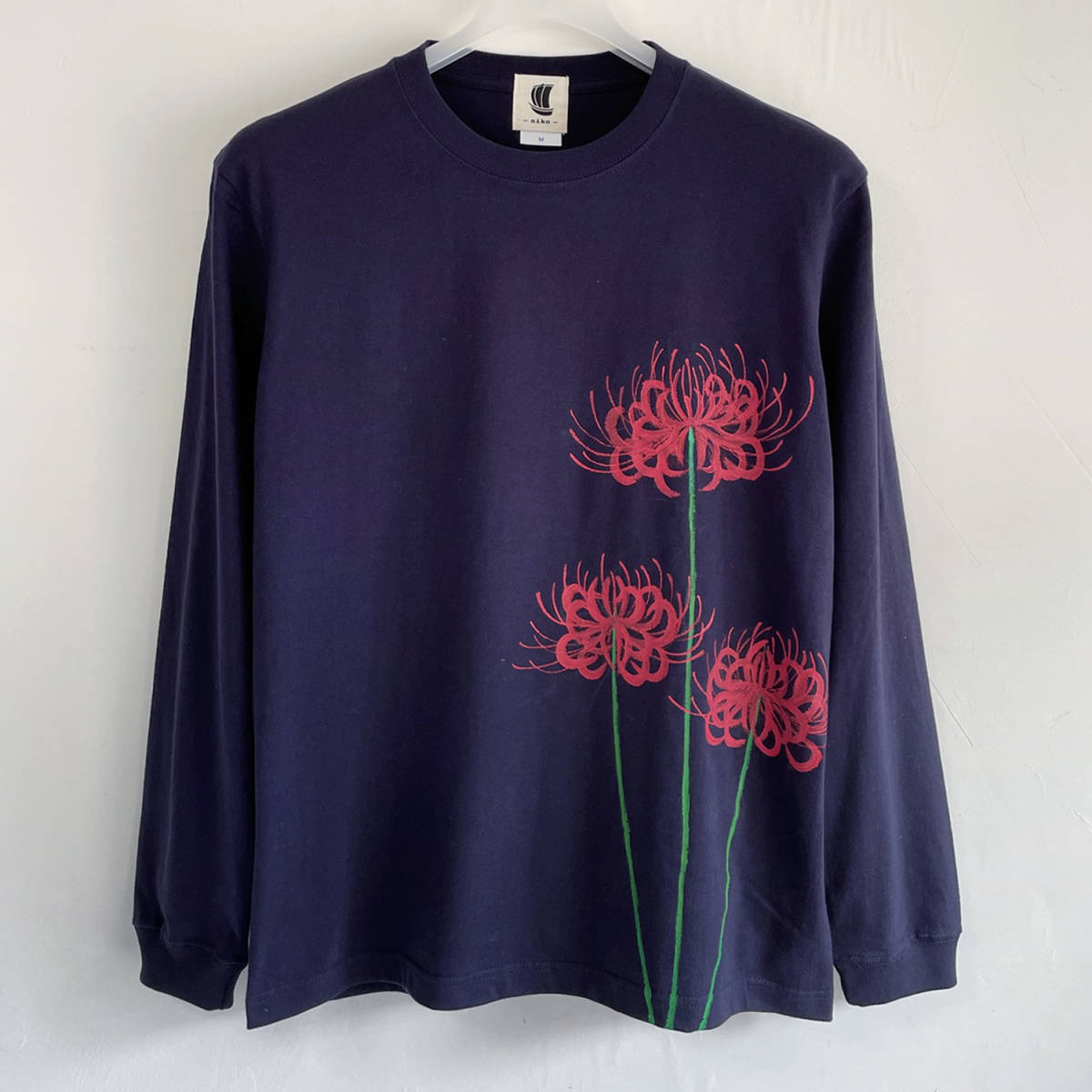 Higanbana pattern T-shirt Navy M size Hand-drawn long-sleeved T-shirt with ribbed sleeves Long T Floral Japanese pattern Navy blue, T-Shirts, Long sleeve, Medium size