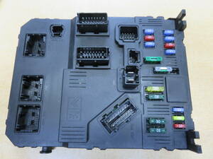  Peugeot 407 D2V sedan Sport3.0 V6 original fuse box BOX comfort control module postage included 