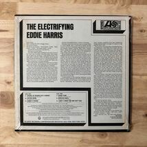 LP EDDIE HARRIS/THE ELECTRIFYING[USオリジナル:初年度'68年PRESS:GREEN/BLUEラベル:シュリンク付:SD 1495:CHARLES STEPNEY作曲のA1収録]_画像2