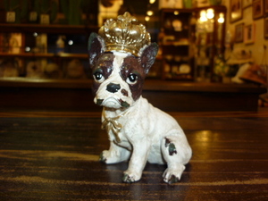 ★王冠を被ったフレンチブルの置物・グレース・フレンチブル★犬　ドッグ　コベントガーデン 動物オブジェ