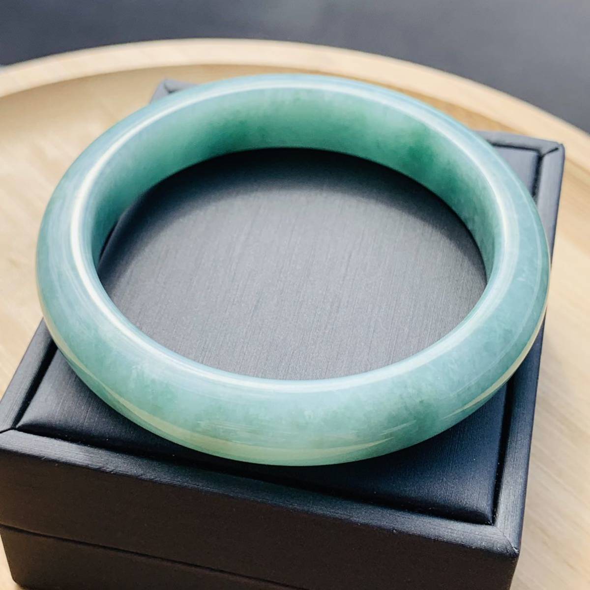お買得!】 G-005 翡翠 精雕刻バングル 開運 お守り 腕輪 内径58.5mm