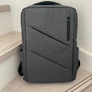 ビジネスリュック バックパック 人気 大容量 充電ポート盗難防止 15.6インチ PCリュック 多機能 撥水加工 折り曲げずに発送