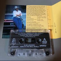 アラン・ジャクソン　HERE IN THE REAL WORLD USA盤カセットテープ【クロムテープ】▲【カントリー】_画像5