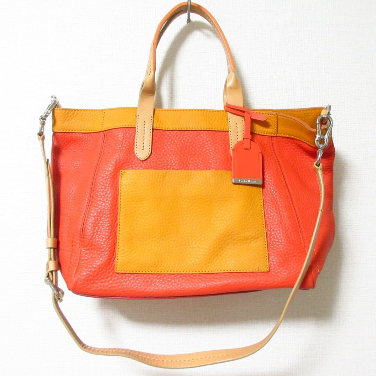 ヤフオク! -「2way バッグ」(コール・ハーン) (こ)の落札相場・落札価格