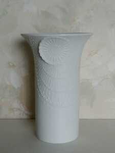 KAISER GERMANY 花瓶 カイザーポーセレン×ミカエラ・フレイ ドイツ製 白磁 箱無 シリアル有 フラワーベース　長期保管品 