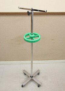  with casters . point . for apparatus point . stand 4 legs 4ps.@ legs round stick hanging . walk possibility 