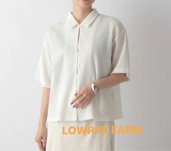 LOWRYS FARM シャーリングブラウス