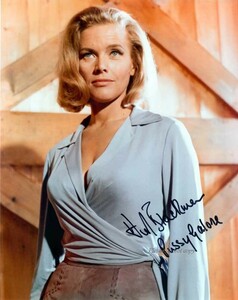 1964年 007/ゴールドフィンガー オナー・ブラックマン Honor Blackman サイン フォト