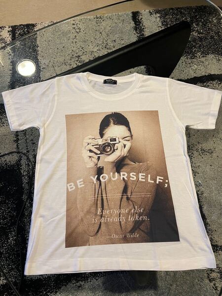 新品 Tシャツ 白色 S相当
