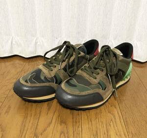  beautiful goods [VALENTINO] lock Runner camouflage low cut sneakers 43 camouflage Star Valentino 