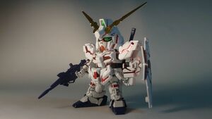 SDガンダム BB戦士 ユニコーンガンダム※シール添付、スミ入れアリ　ガンプラ 完成品 ジャンク