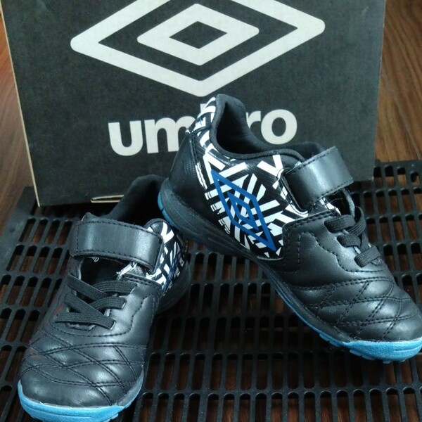 umbro　サッカーシューズ　16cm