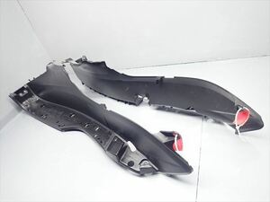 βDA27-2 ホンダ フォルツァZ MF08 7速 (H18年式)動画有 純正 ステップカウル フロア 左右 破損部有！