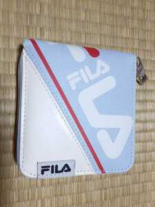 【新品】FILA 二つ折り財布 札入れあり 青×白