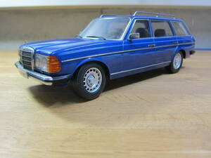 希少 KK Scale メルセデス・ベンツ 250T estate 1978-1982 W123 ワゴン ブルー 1/18 美品