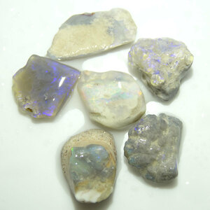  натуральный black opal 25ct передний и задний (до и после) необогащённая руда не прибывший рука подсветка гребень производство номер товара :20071014